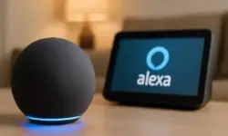 Amazon Echo und Echo Show als Darstellung der neuen Echo-Generation mit Alexa+, KI-Funktionen und Smart-Home-Integration.